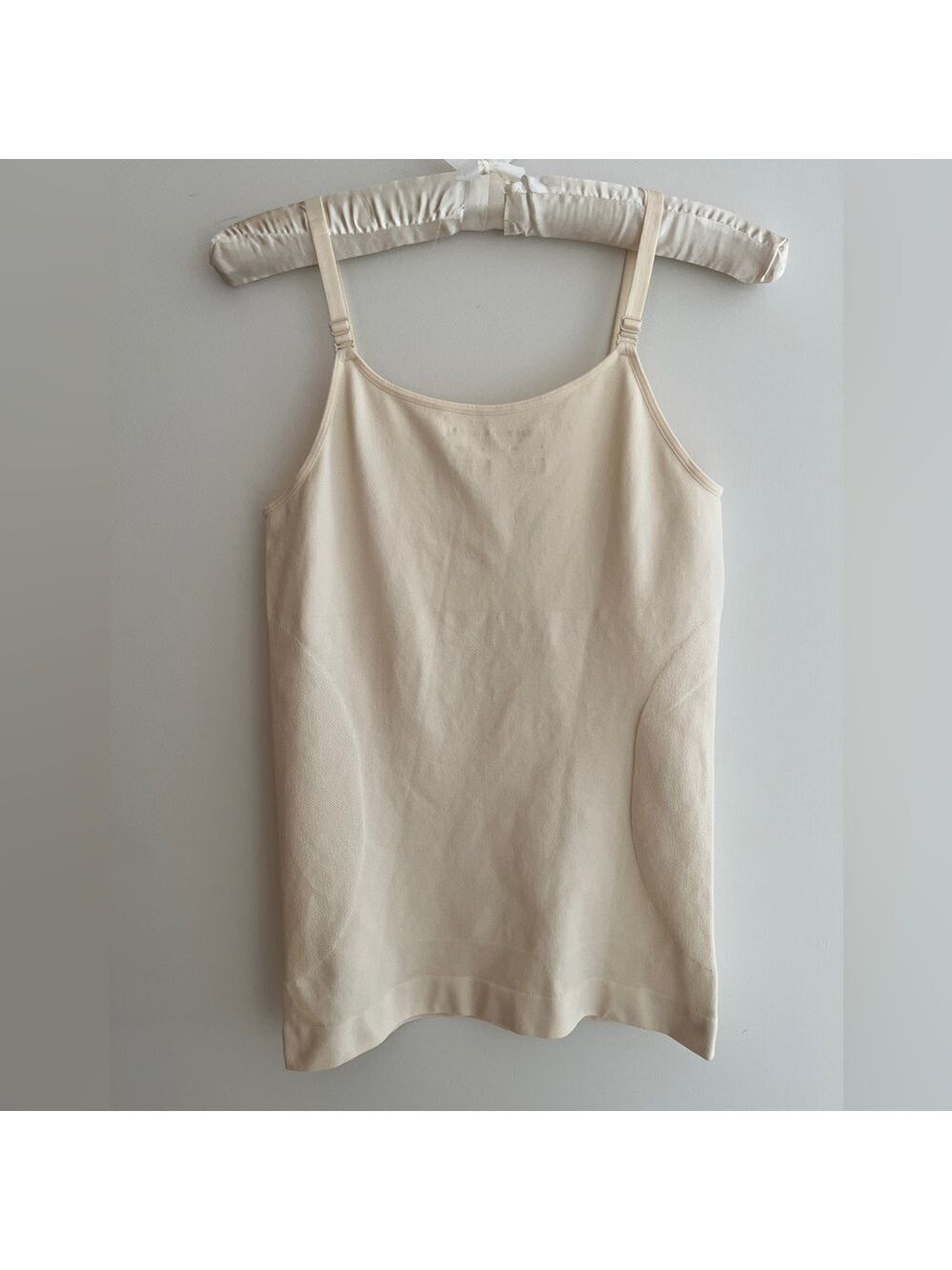 SHAPERMINT Essentials Camisole All Day Every Day Scoop Neck Shaping Stretch